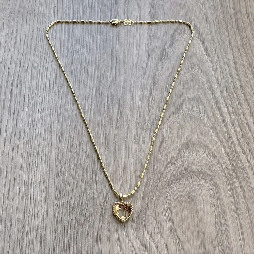 🆕 Gold-tone Heart Shape Pendant with Star Cutout on Gold-tone Chain Necklace